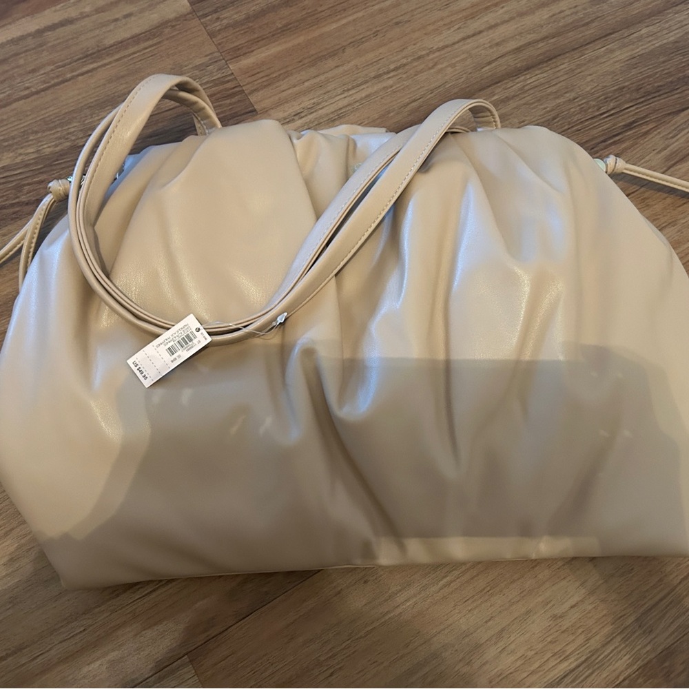 NWT Victoria’s Secret Shoulder Bag
